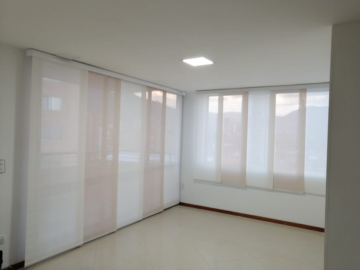 Panel screen beige